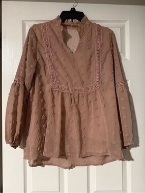 Women’s Blush Pink Swiss Dot Peasant Blouse